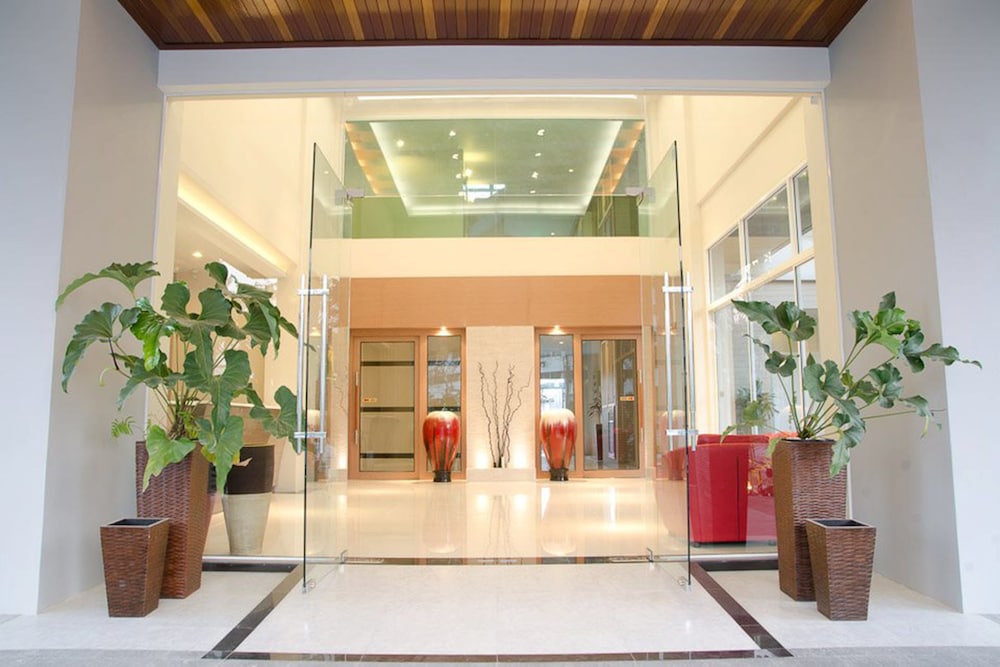 Green Hotel Resort Khon Kaen 10/55