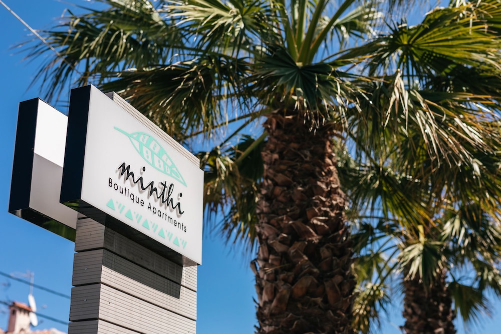 Minthi Boutique Apartments 4/50