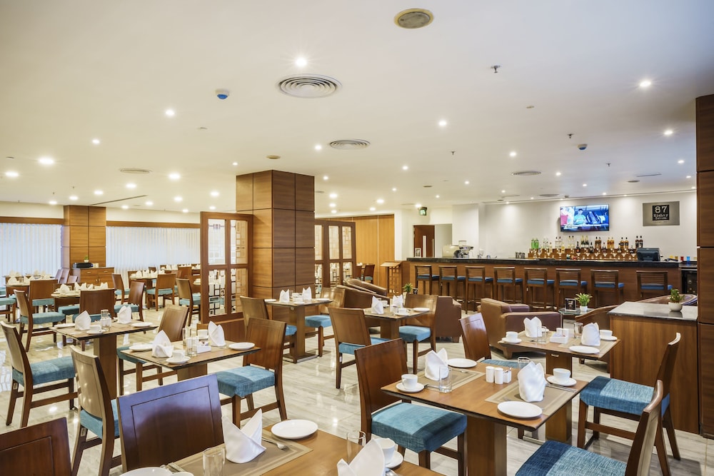 CASPIA HOTEL NEW DELHI SHALIMAR BAGH 45/67