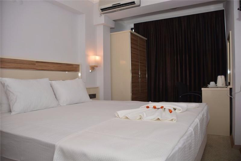 Best Smyrna Butik Otel 4/10