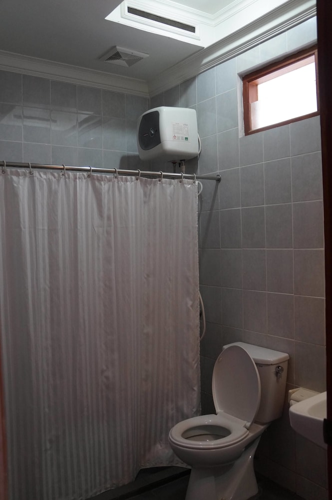 Hotel Kirana 54/54