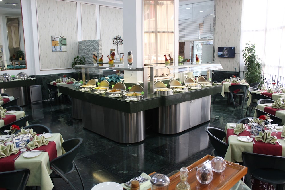 restaurant-cafeteria