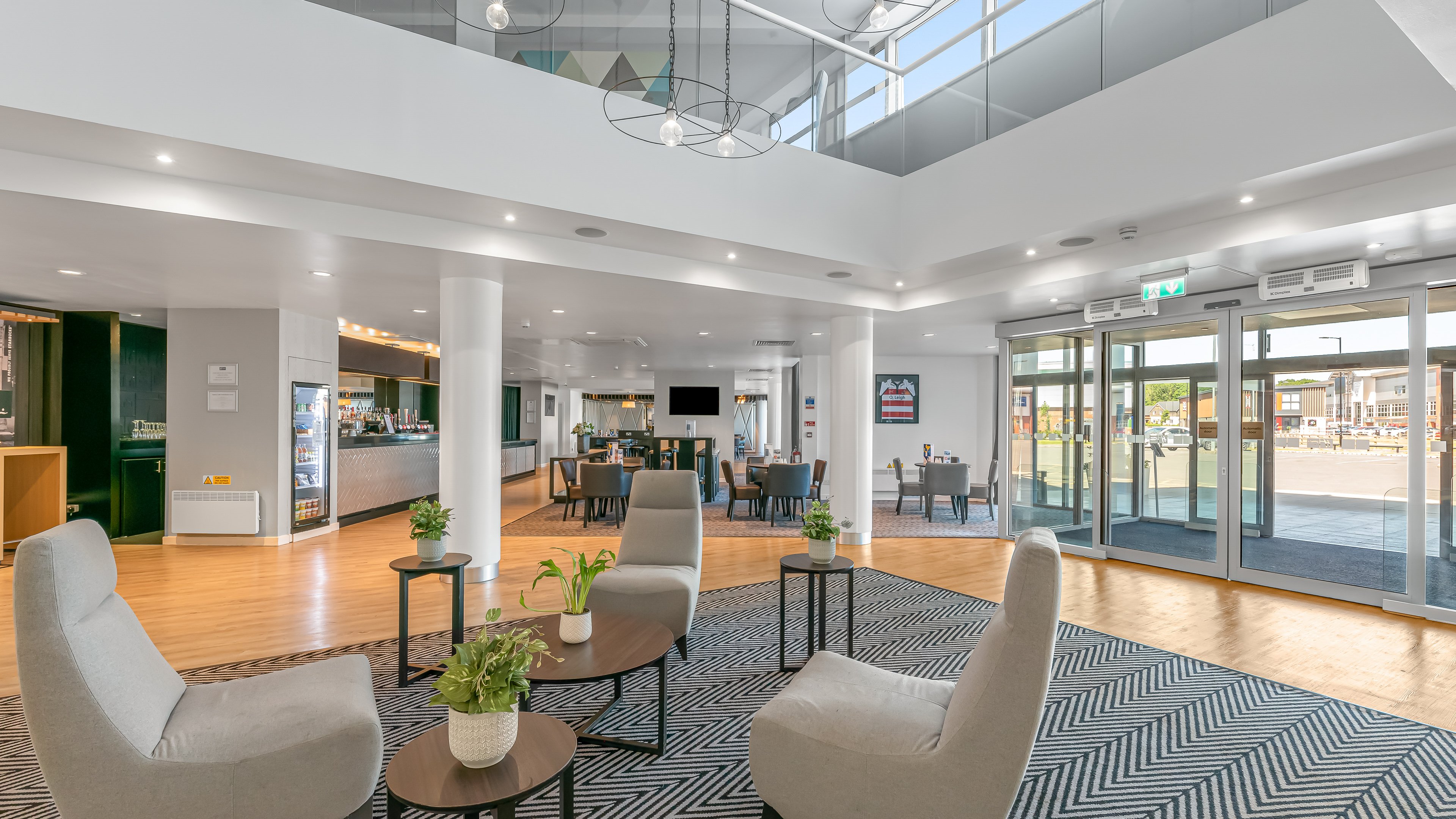 Holiday Inn Express Leigh - Sports Village 25/50