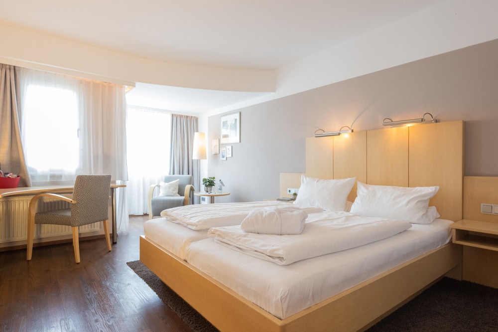 Classic, Double Bed, Balcony