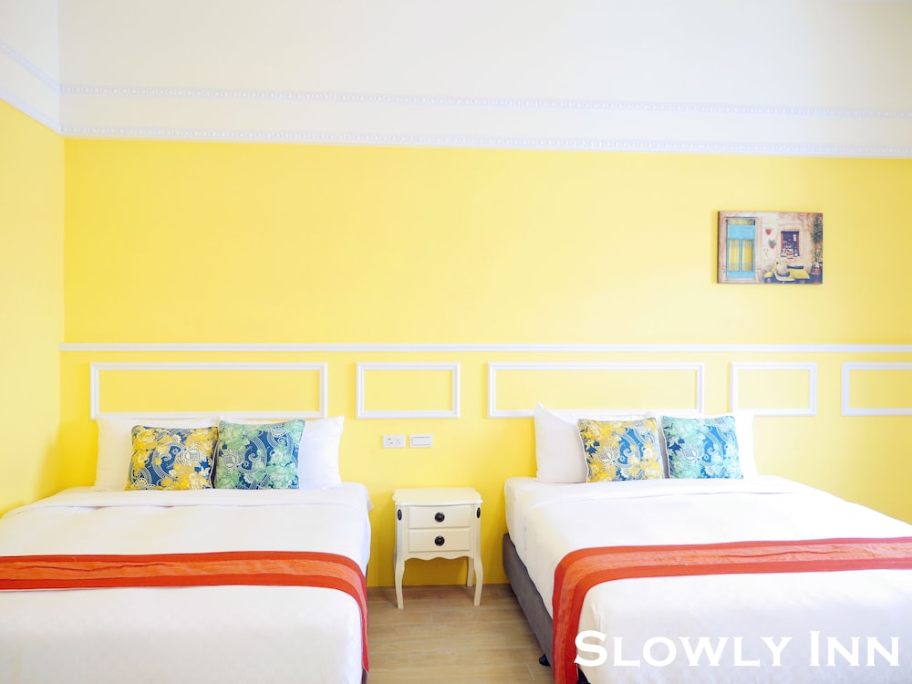 BASIC, DOUBLE OR TWIN BED
