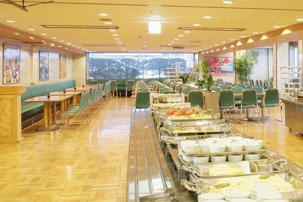 Saku Ichimanri Onsen Hotel 80/83