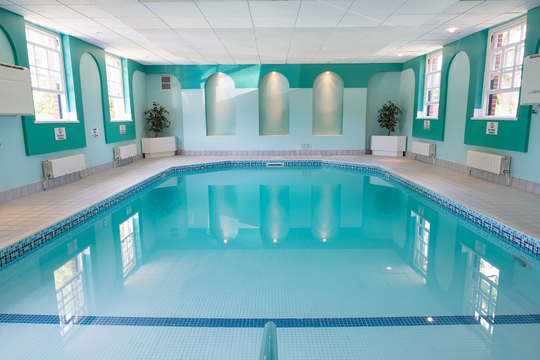 Bartley Lodge Hotel 44/58