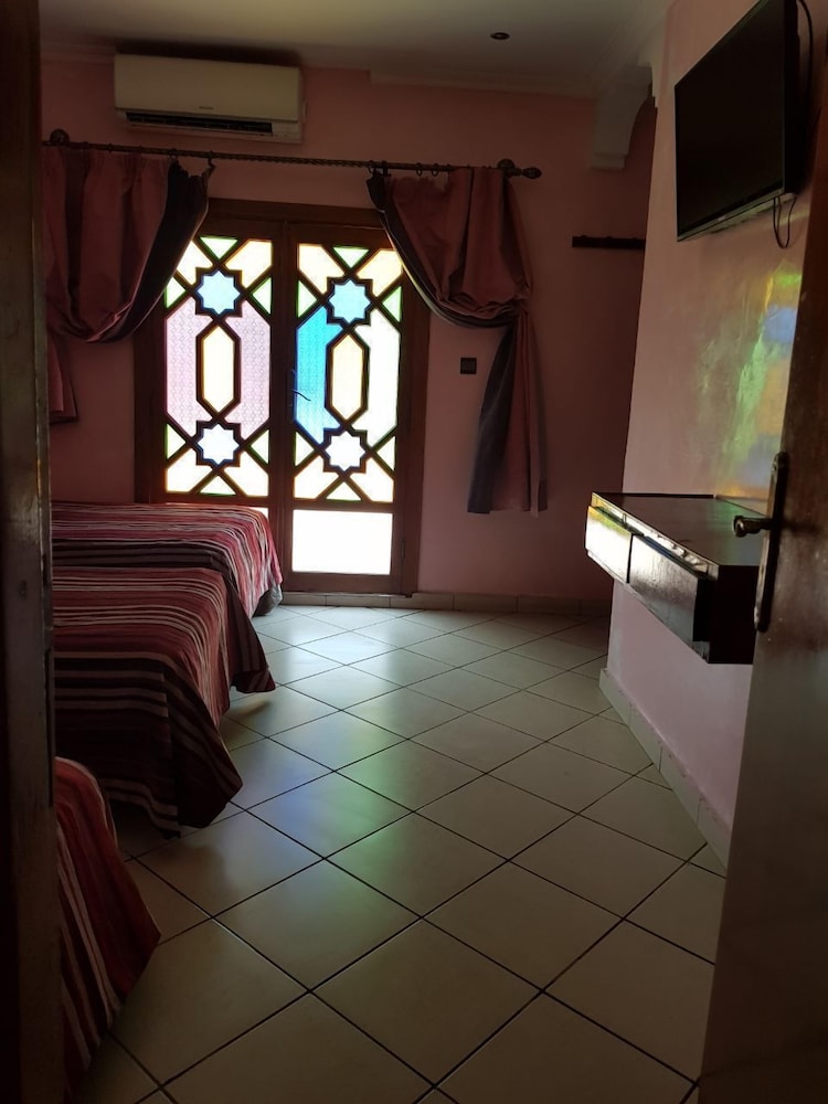 HOTEL ALI 49/72