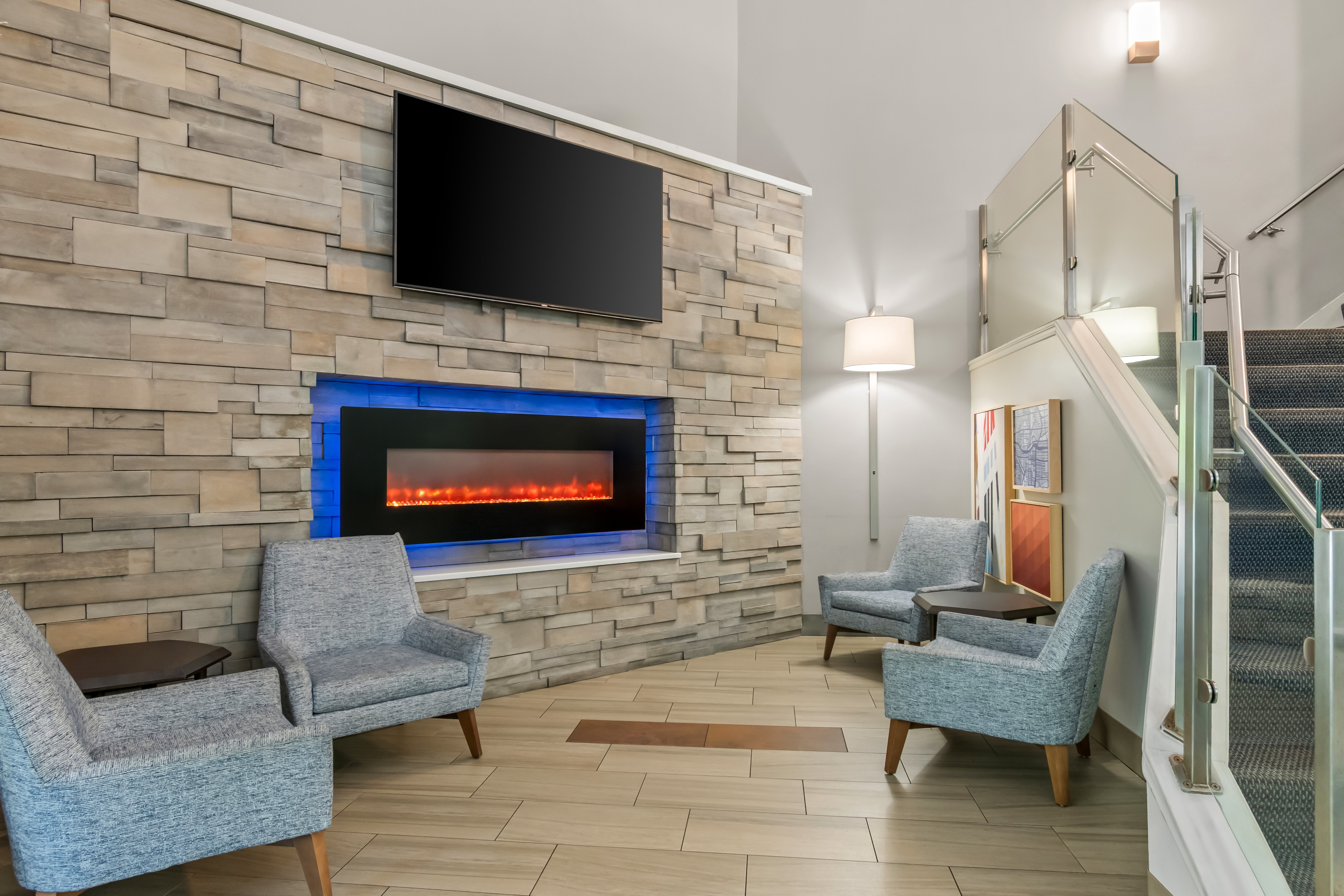Holiday Inn Express Hershey Harrisburg Area 46/76