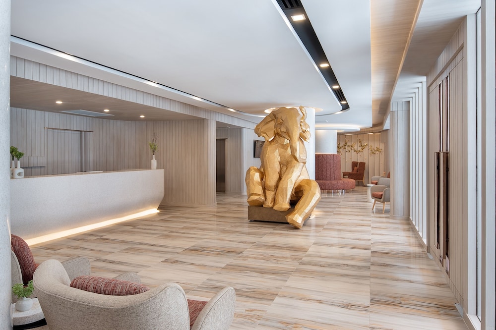 Lobby at Eleven Bangkok Sukhumvit 11 by Kingston Hotels, BANGKOK