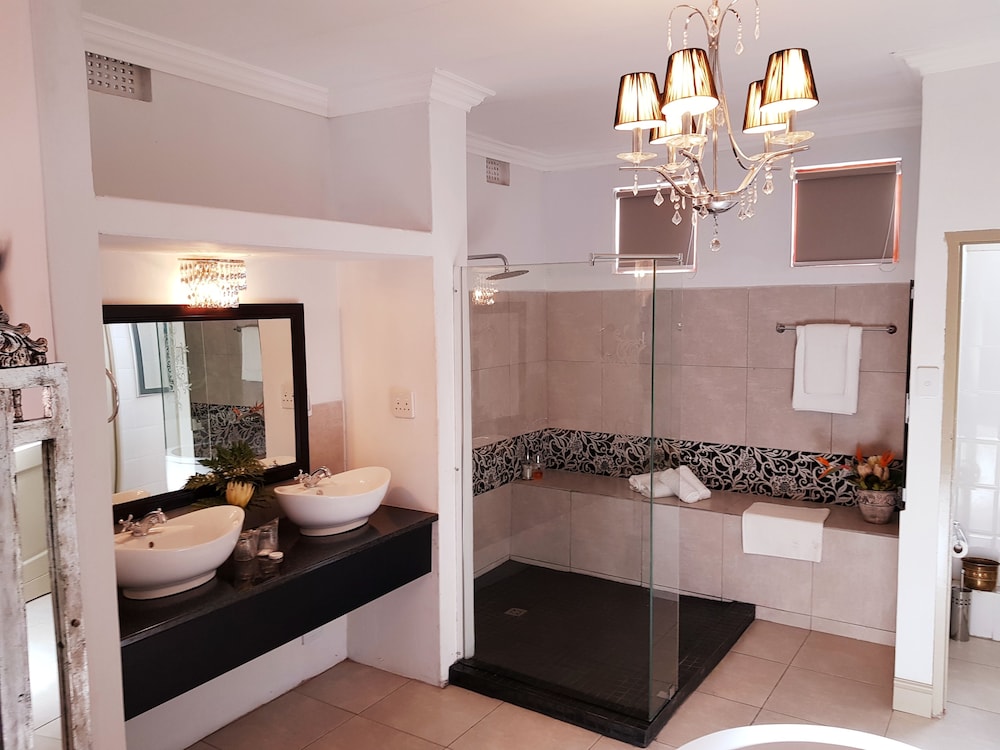 Montagu Country Hotel 42/89