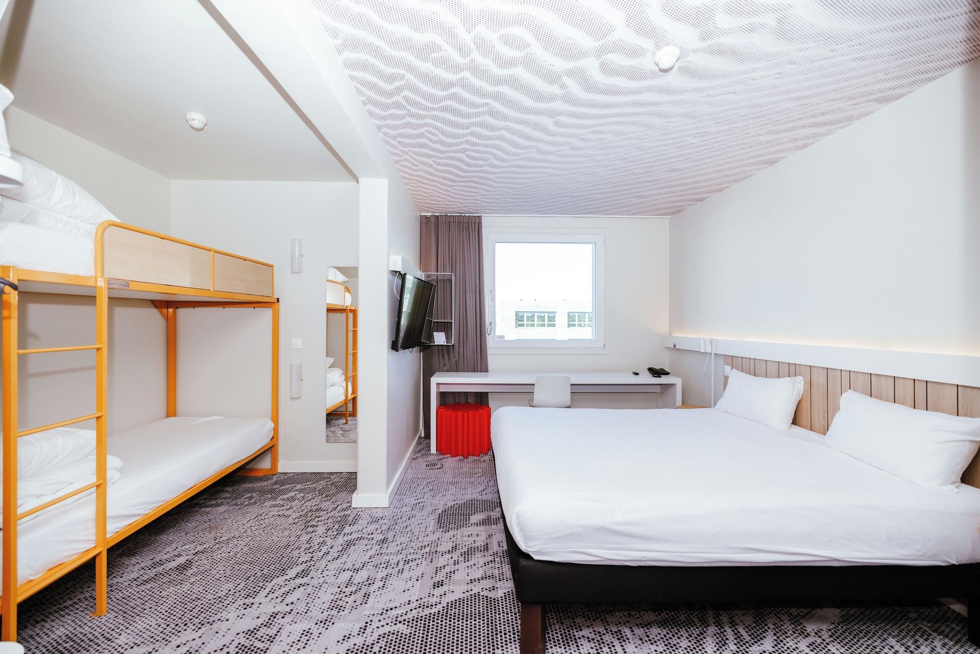 Standard, Multiple Beds