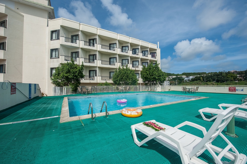 Grand Plaza Hotel 42/55