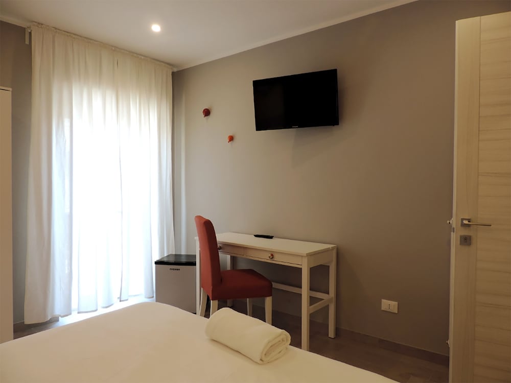 Pretty Tiburtina Room 17/28