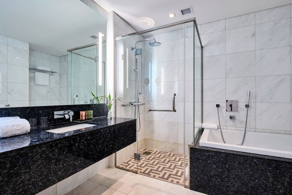 Talatona Convention Hotel 41/42