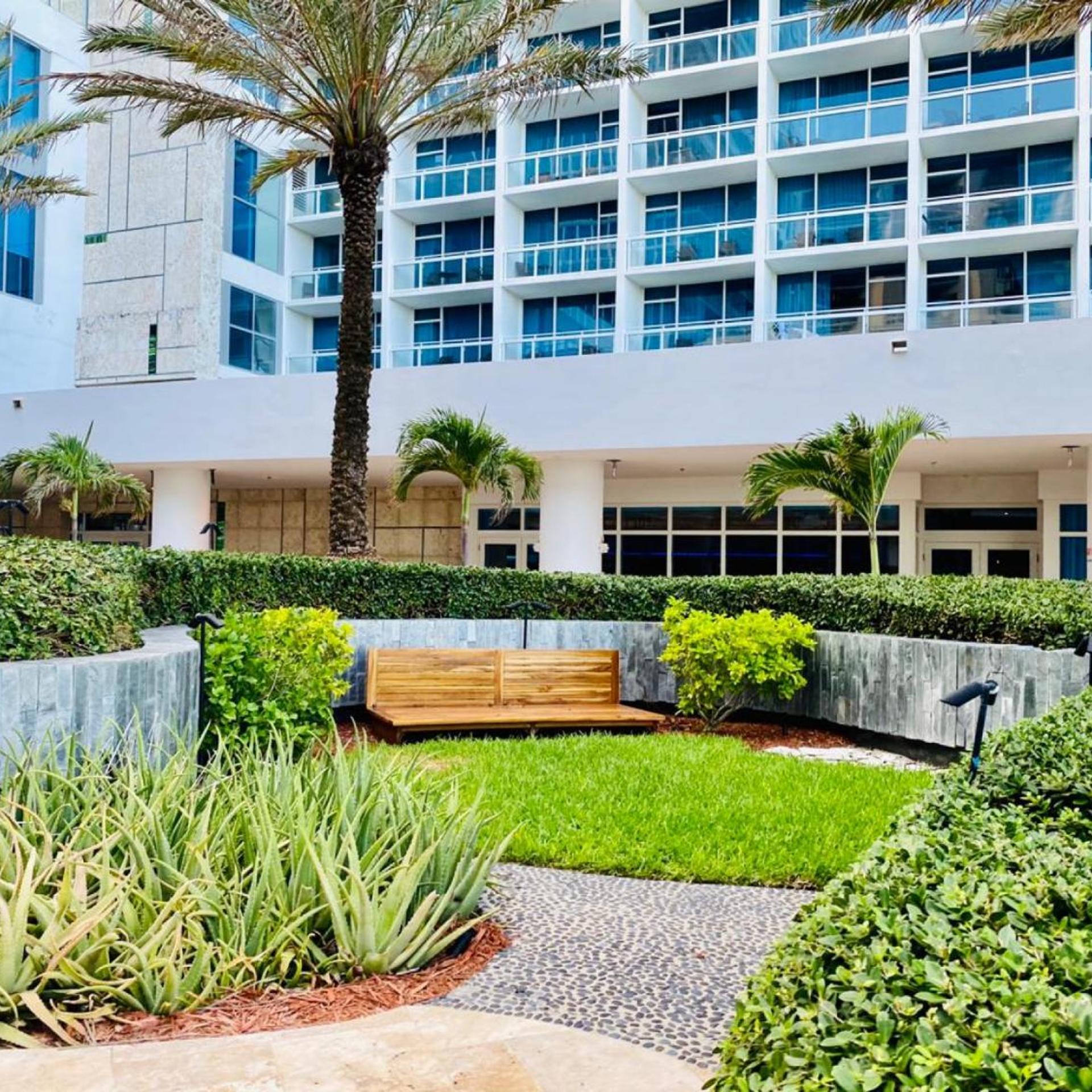 Carillon Miami Beach Private Luxury Suites 26/30