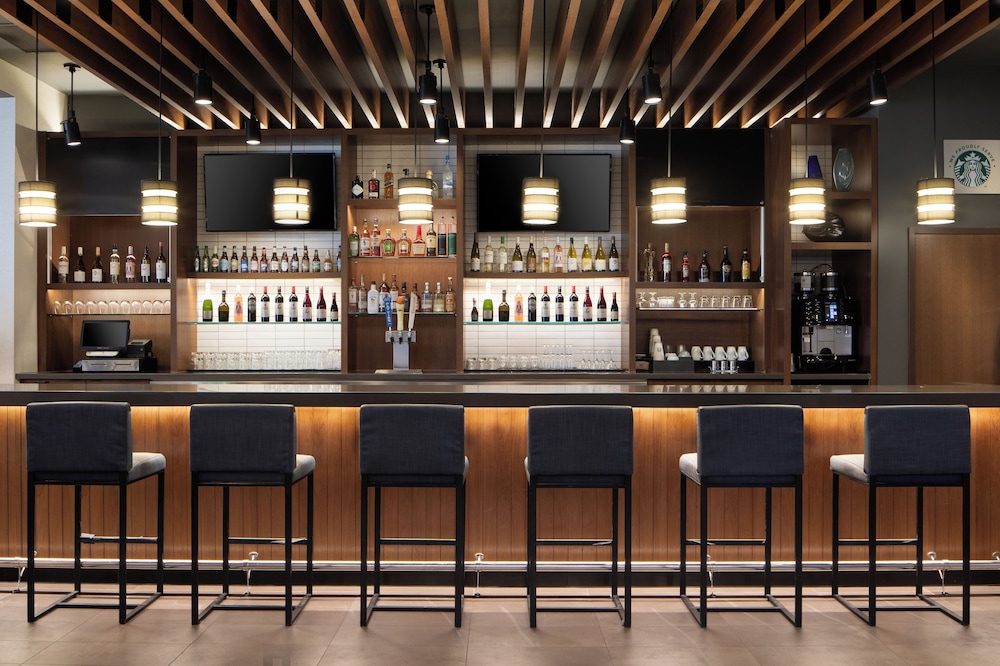 Hyatt Place Grand Rapids Downtown 36/54