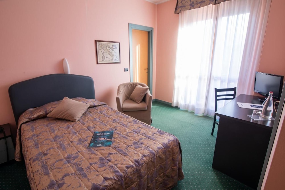 Hotel Vittoria 15/36