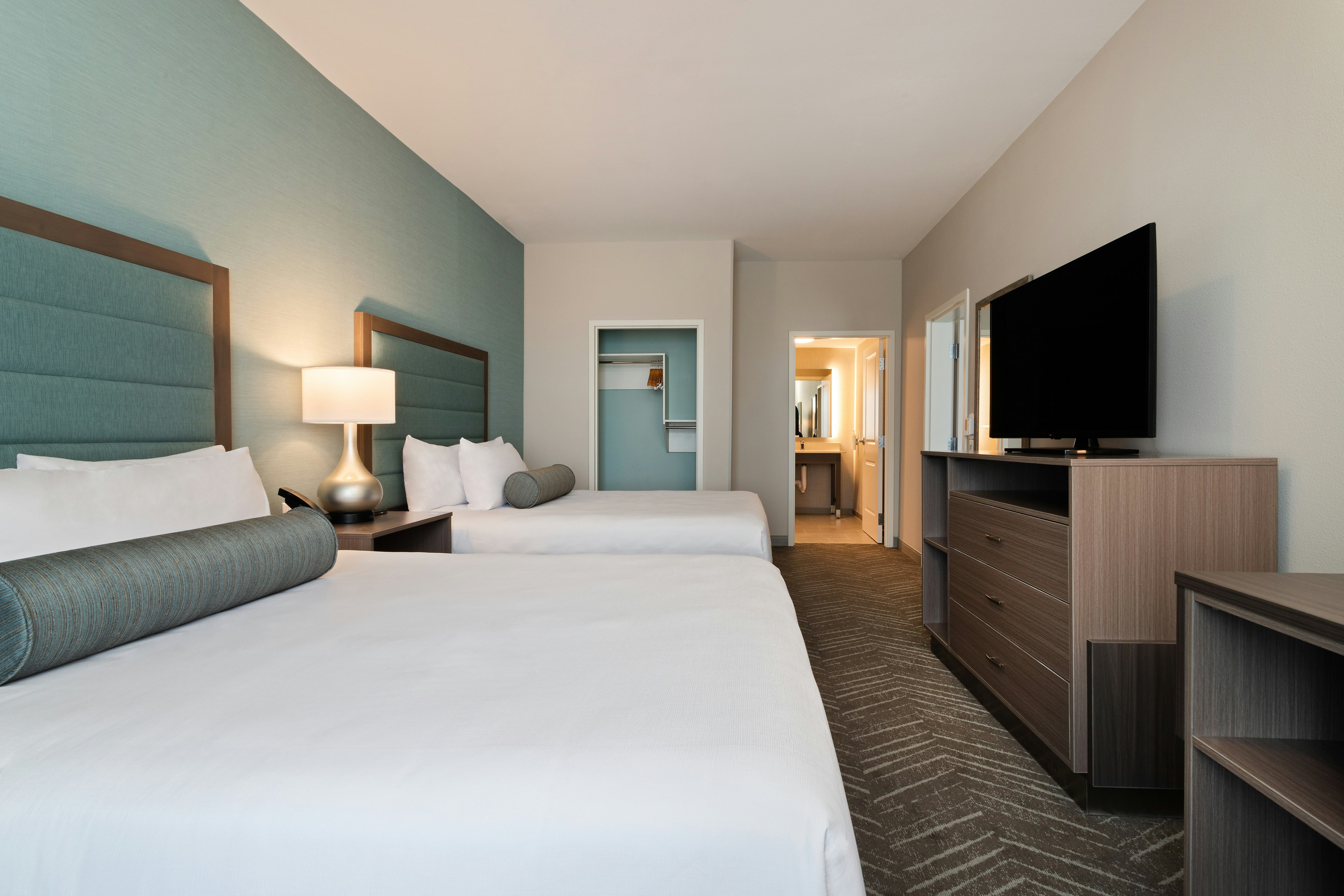 SUITE, 2 QUEEN BEDS, ACCESSIBLE
