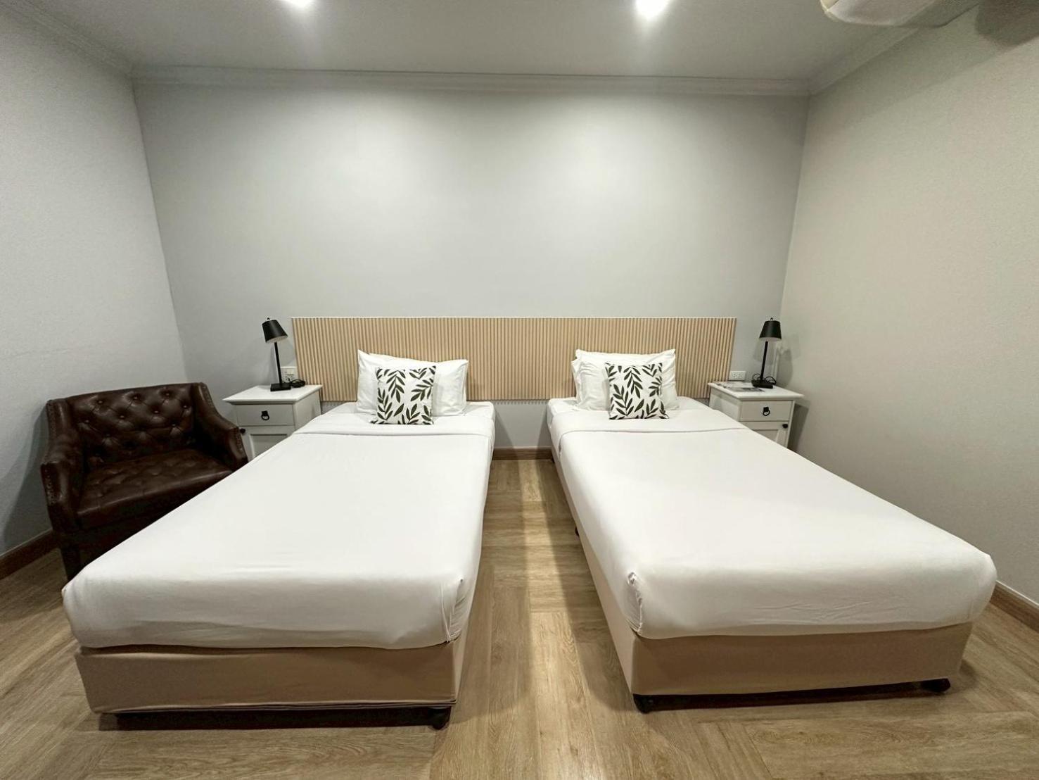 Room, Twin Beds