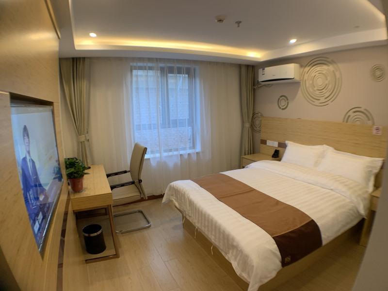 BUSINESS, DOUBLE BED