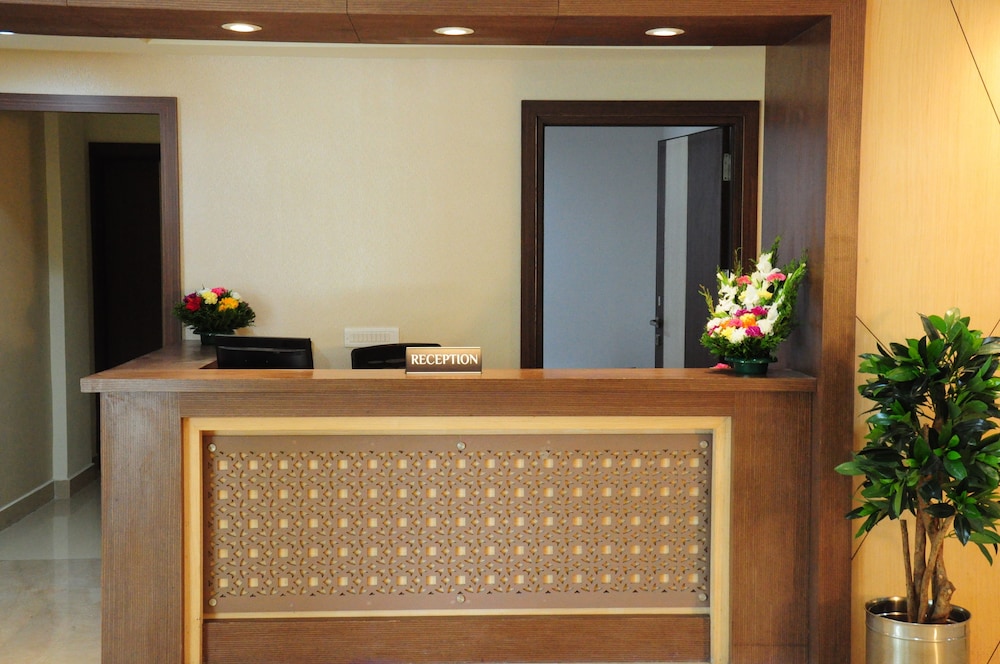 Hotel South Regency 6/34