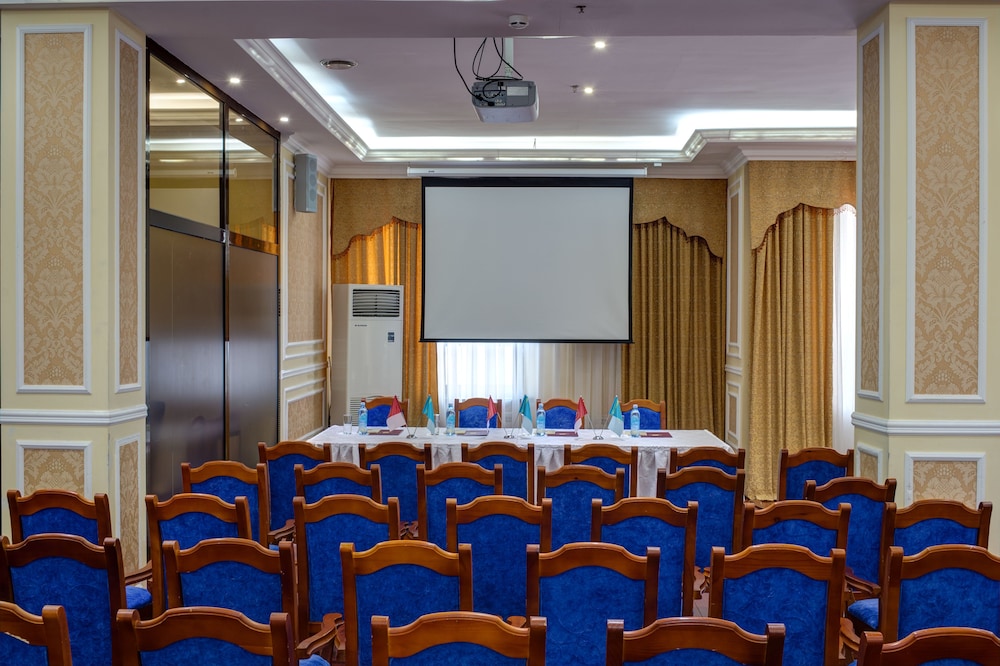King Hotel Astana 39/49