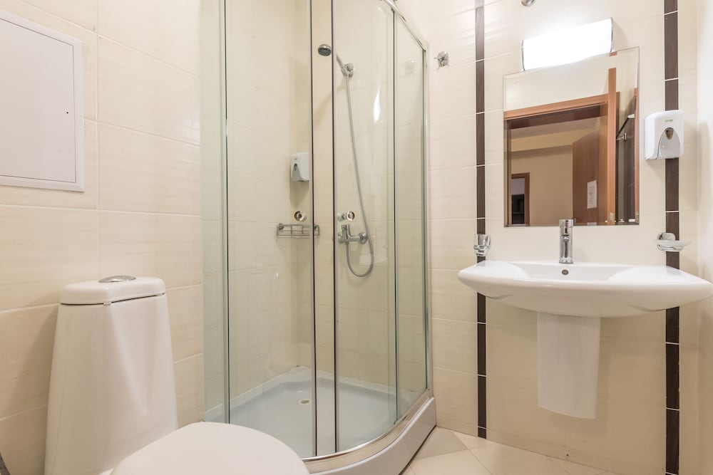 شقة بسرير فردي بغرفتي نوم مع أريكة في الطابق الأرضي، St George Ski Spa 5/10