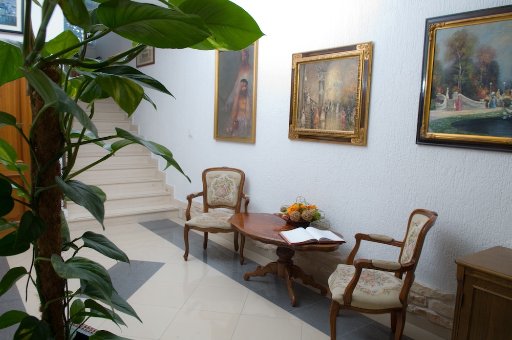Hotel Vila Tina 29/50