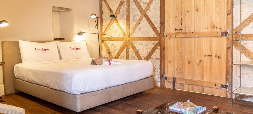 2 BEDROOMS, LOFT, DELUXE