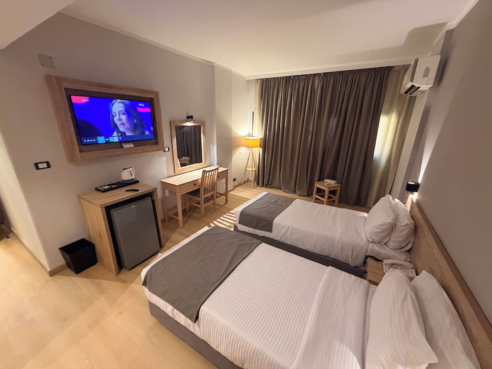 Atlas International Hotels 12/48