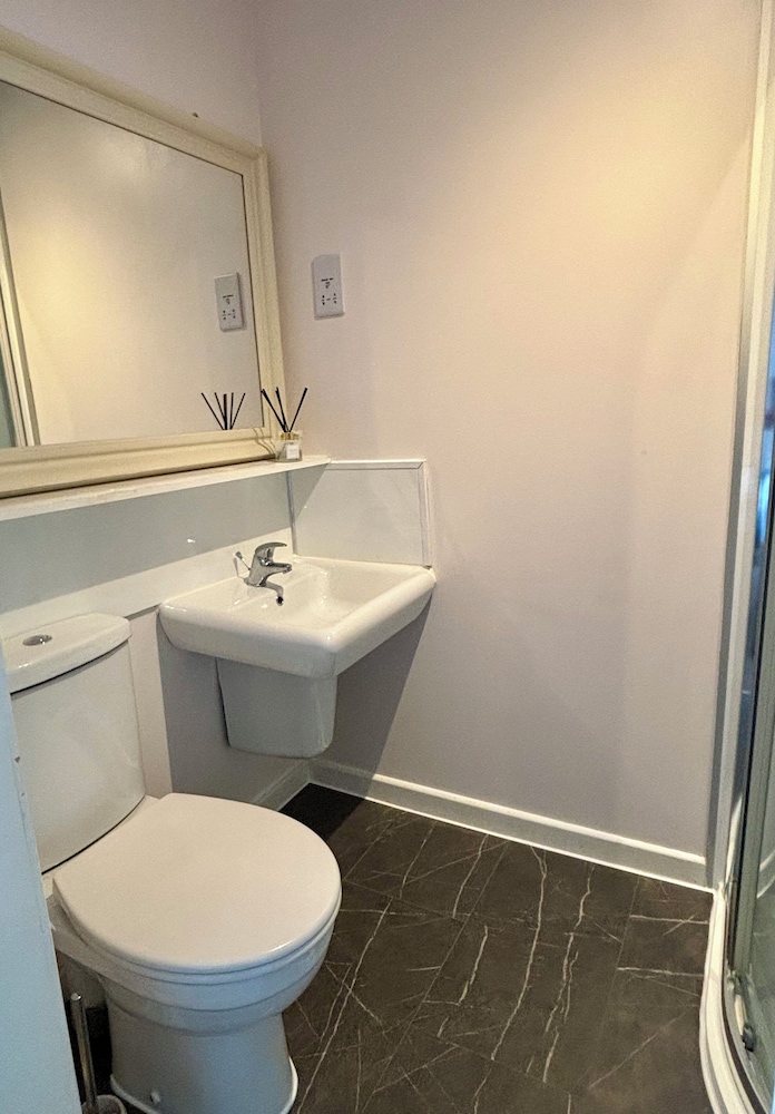 Carra Beag Guest House 49/50