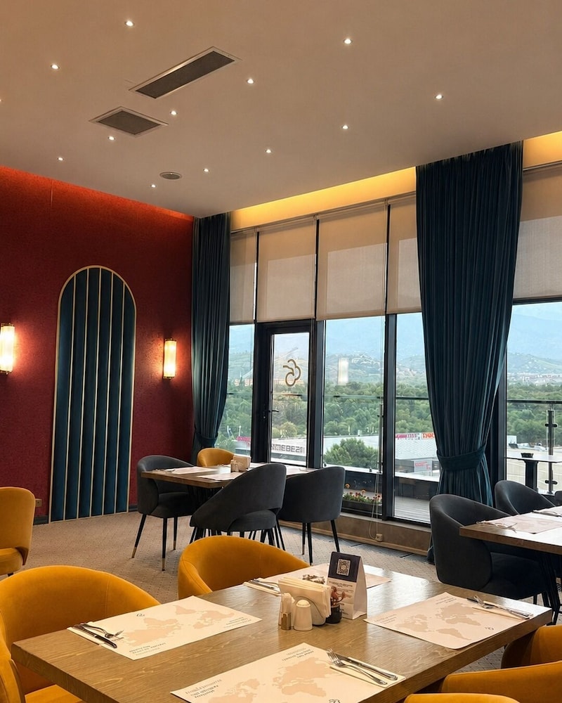 Park Dedeman Almaty 47/64