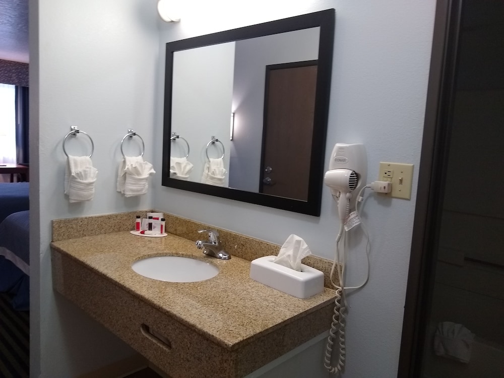 Days Inn by Wyndham Las Vegas NM 13/30