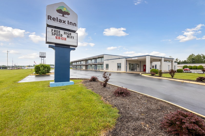 Relax inn by OYO Greeneville Near Hwy US-321 33/40