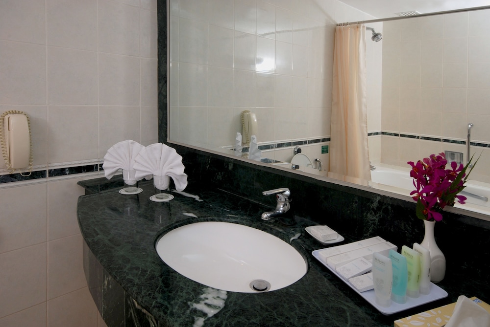 Berjaya Waterfront Hotel, Johor Bahru 20/64