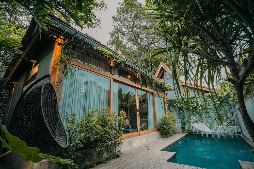 ZIN Canggu Resort & Villas photo1