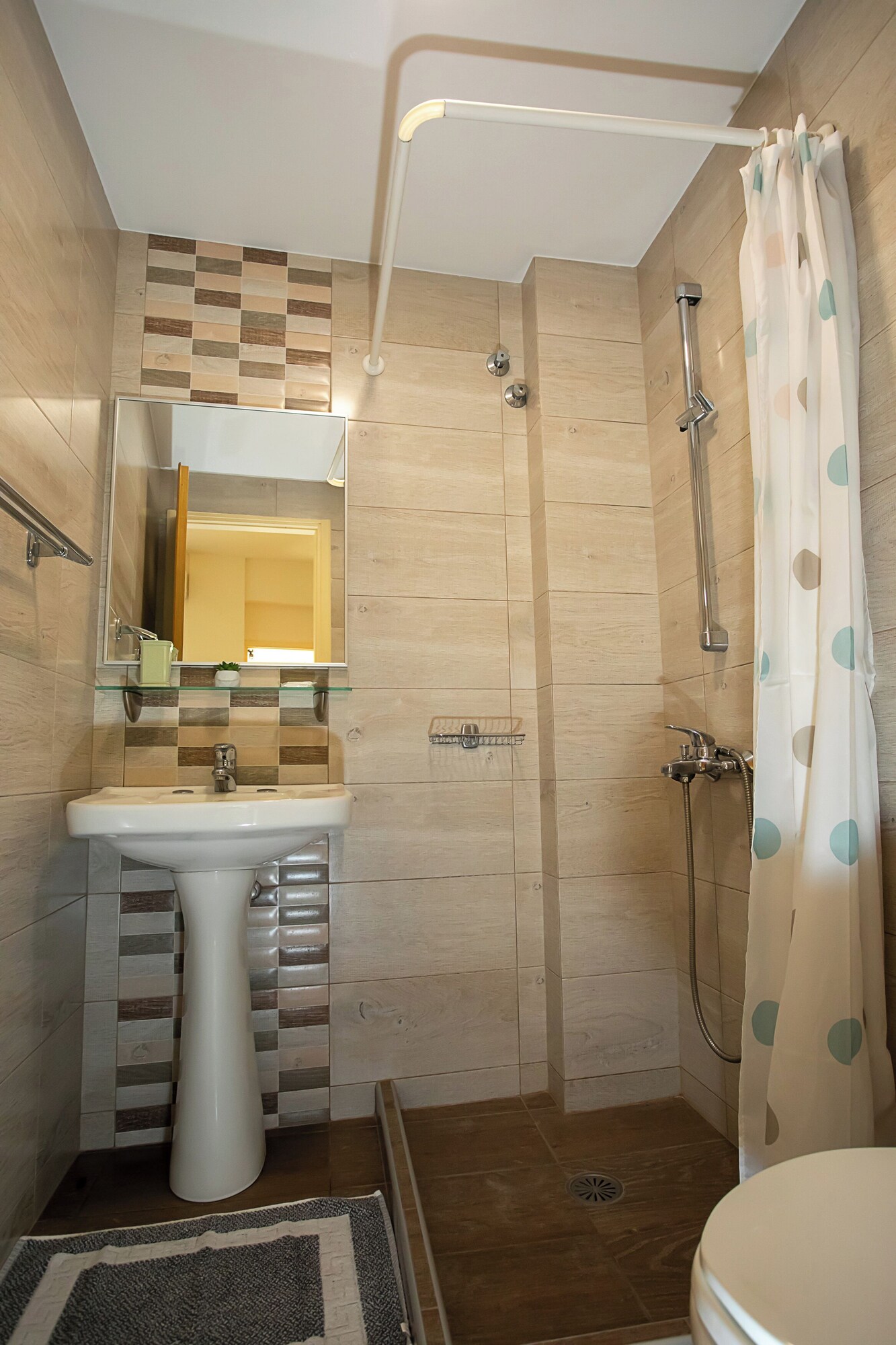 1 BEDROOM, ECONOMY, TRIPLE, TERRACE