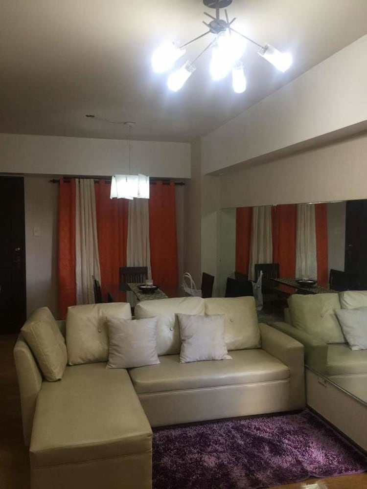 Your Home Away From Home Royal Palm 35/57