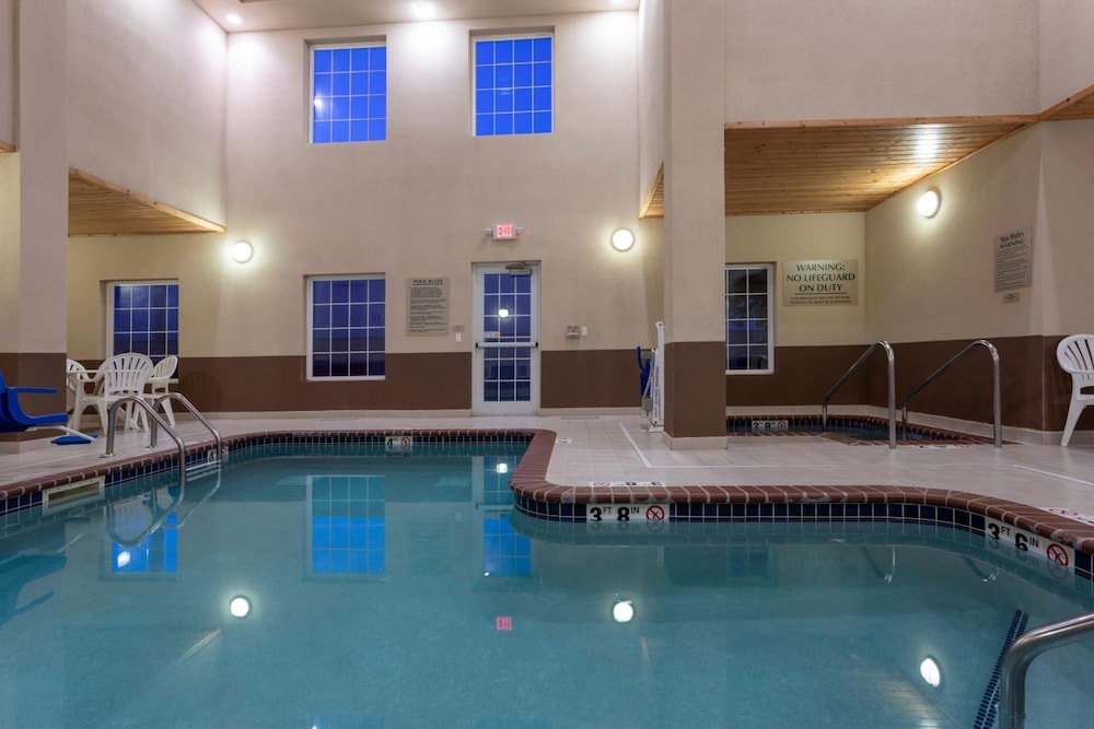 Grandstay Residential Suites Ames 22/52