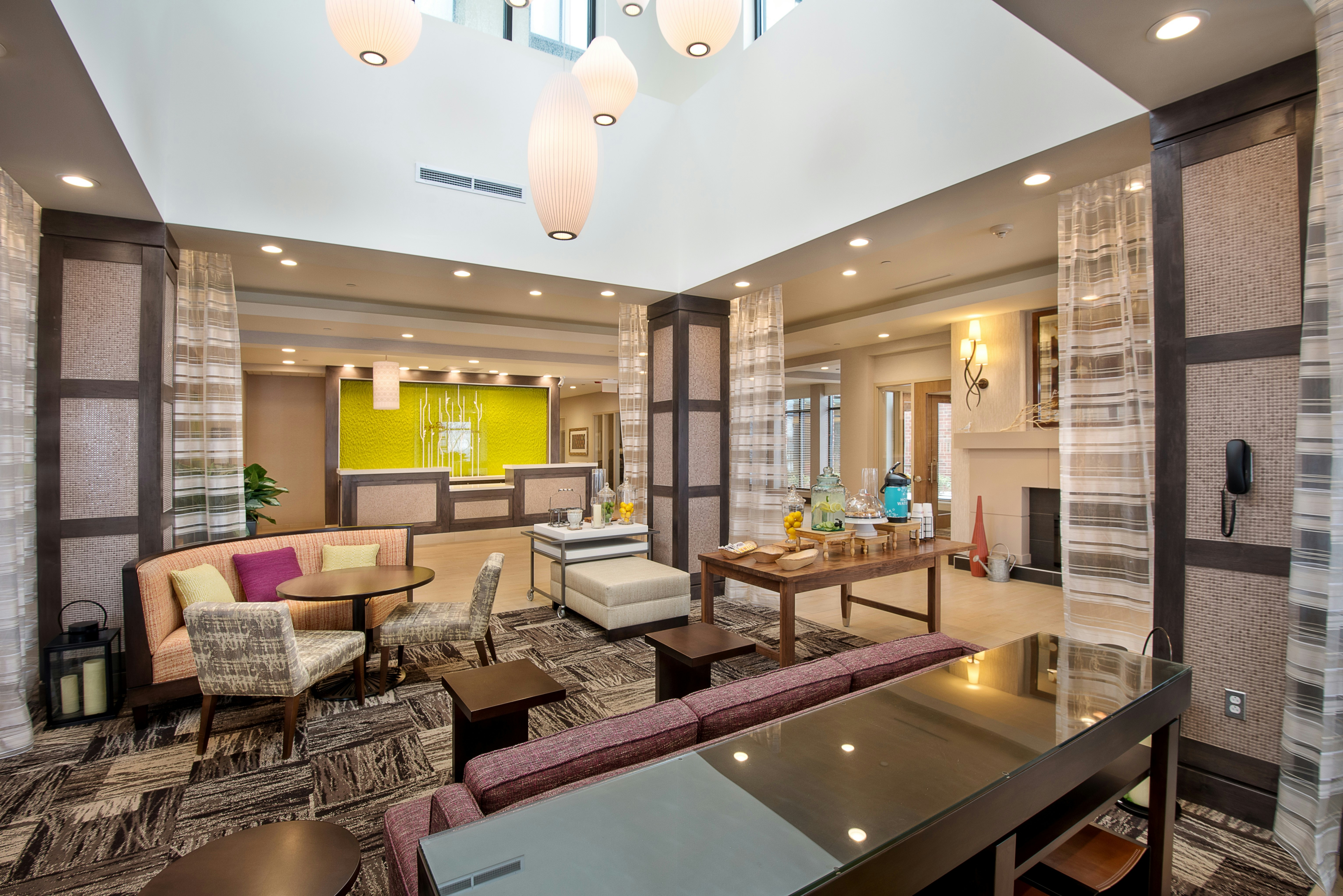 Hilton Garden Inn Pittsburgh Airport South - Robinson Mall 24/48