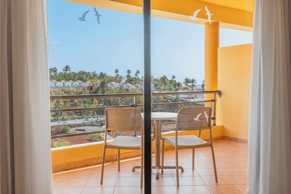 Iberostar Waves Playa Gaviotas 18/50