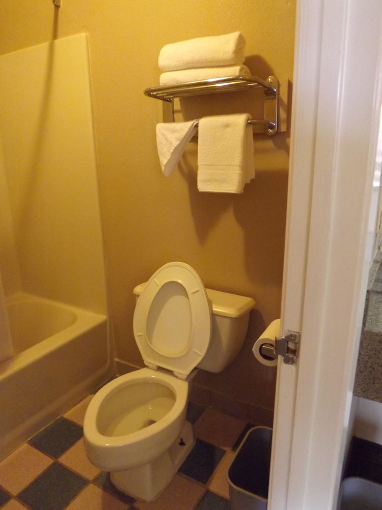 Executive Inn Kilgore North 55/57