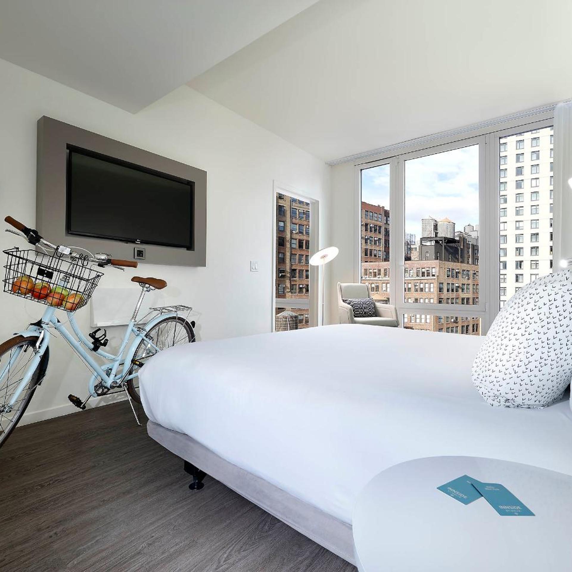 Town House, Suite, King Bed
