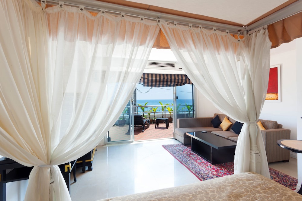 The Orchid Hotel And Spa Kalim Bay 58/81