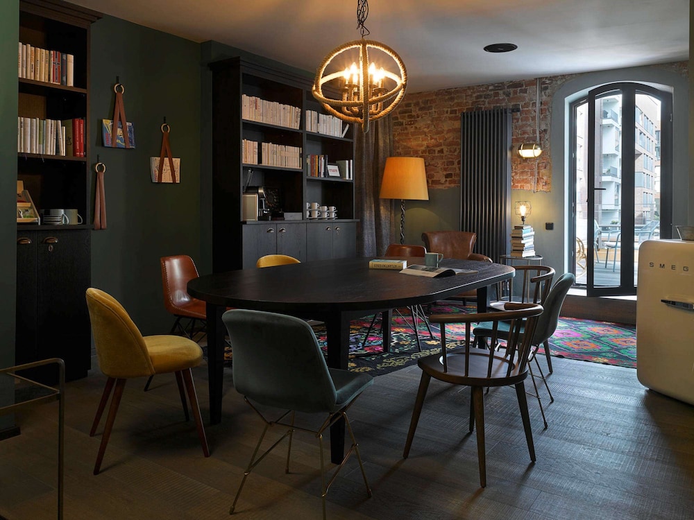 25Hours Hotel Altes Hafenamt 58/68