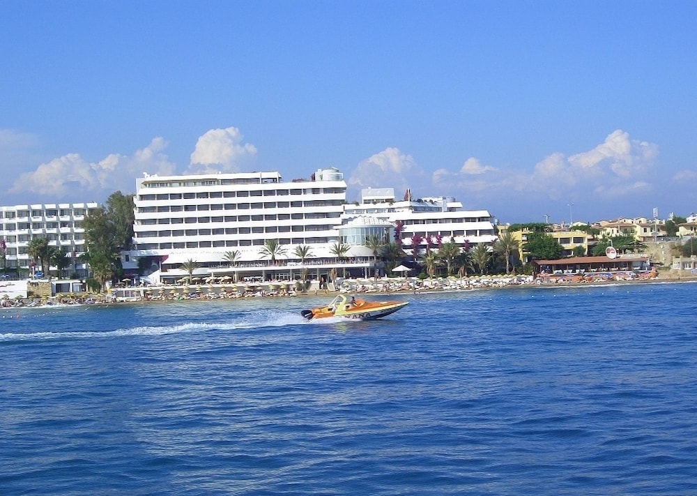 Rubi Hotel 59/63