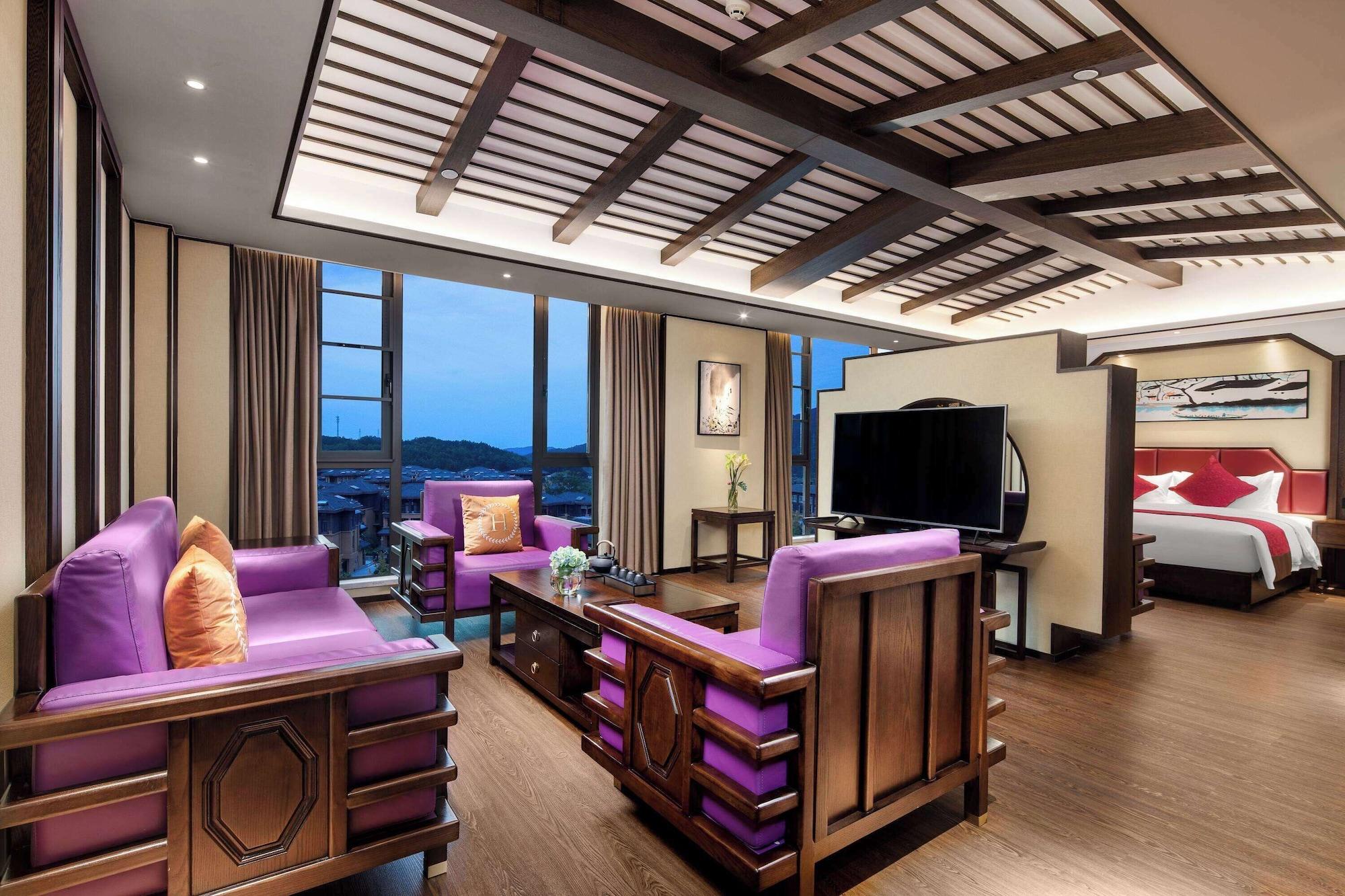 Ramada by Wyndham Yingshan Jiulongwan Resort 15/26
