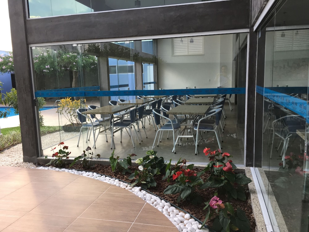 Aero Park Hotel 16/22