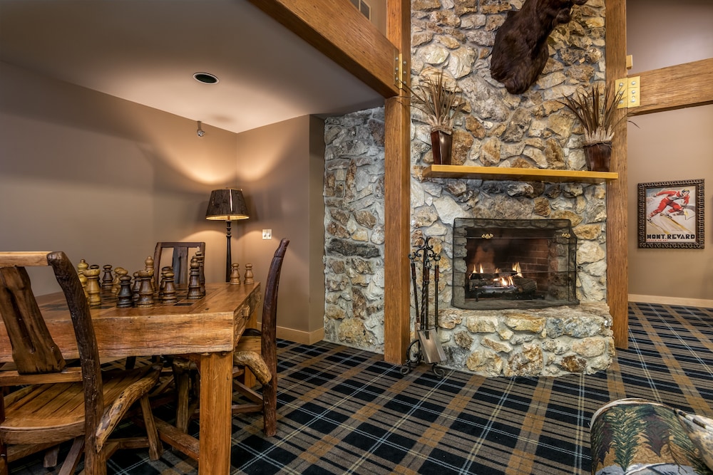 Snow Cap Inn 20/21